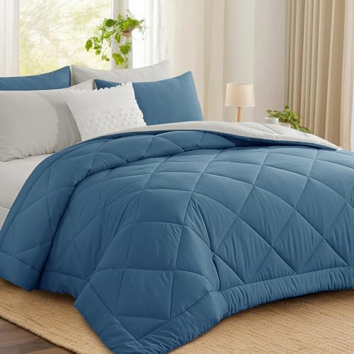 Image of Aisbo Coverless Duvet Single 10.5 Tog - 135x 200cm, Dusty Blue Cosy and Lightweight Quilt, Reversible Comforter with Pillowcase, Dusty Blue/Beige