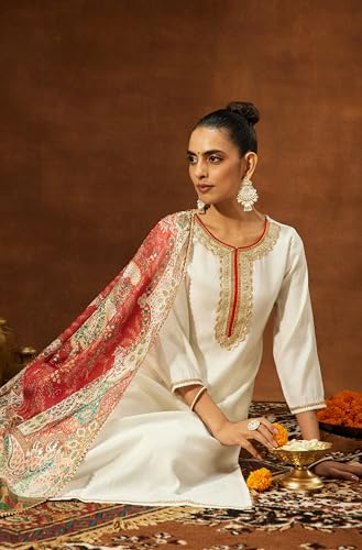 Image of Janasya Women's Off White Silk Blend Embellished Straight Kurta Set