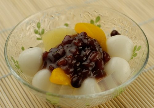 Amazon | 冷凍白玉もち 1kg×2袋 1袋に約120玉入ってます