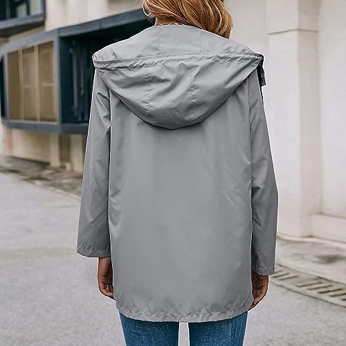 Chubasquero largo para mujer de talla grande con capucha y corte suelto 5