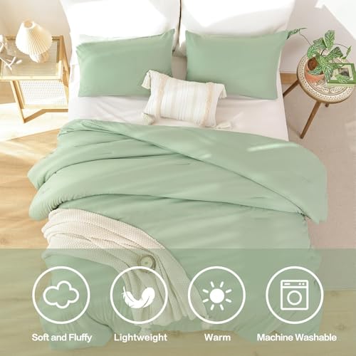 Image of ROSGONIA Oversized King Comforter 120x120, 3pcs Super King Comforter (1 Sage Green Comforter & 2 Pillowcases) Lightweight Warm Bedding Set Quilt