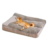 Confortable et durable:La zone de couchage au centre du tapis pour chien est fabriquée à partir d'un tissu moelleux, et le chien peut s'y étendre confortablement. Le tissu qui l'entoure est résistant et durable, capable de résister aux morsures d'un chien.