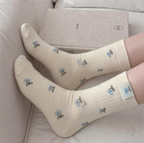 Image of Women's Cute Crew Socks, Casual Athletic Cotton Bowknot Cherry Calf Novelty Socks for Women
