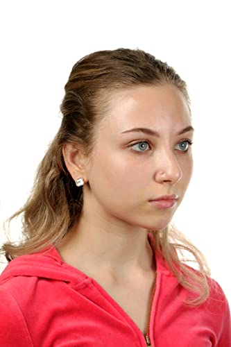 Lavari Jewelers Straight Stud 4.5Mm 22 Gauge White Cubic Zirconia Flower Nose Ring In 14K Gold #TOP4