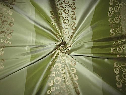 Tissu taffetas soie vert pour robe de soirée et décoration raffinée