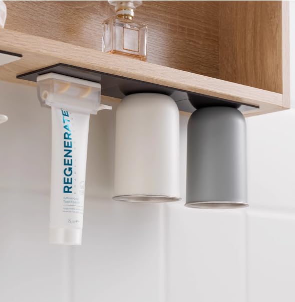 TMZELOA Zahnputzbecher mit Magnet, 350 ml Mundspülbecher aus 304 Edelstahl, 15 x 15 x 8 cm Wandbecher Ohne Bohren, Umgekehrtes Trocknen, Für Bad, Familie, Kinder und Erwachsene, Weiß
