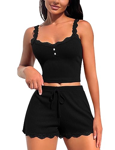 Pyjama en dentelle pour femmes pour des nuits d'été douces en ensemble short