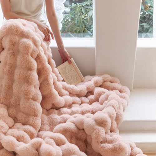 Couverture douce et chaude un cocon de tendresse réversible pour votre lit
