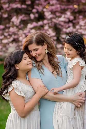 Girls Boho Flower Girls Dress Lace Floral Crew Neck Ruffle Sleeve Swing Wedding Party Maxi Gown3