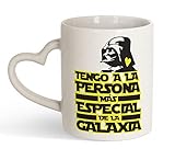 ♥ IDEA PERFECTA COMO REGALO PARA MOTIVAR. ¿Buscando complejos regalos a un precio desorbitado? ¡No vale la pena! Si tu objetivo es animar a alguien que lo necesita, aquí tienes un regalo sencillo, de utilidad, que dará una dosis de moral y motivación gracias al mensaje original y cuidado diseño. Nuestras tazas para regalo además son sinónimo de buen precio, mensajes divertidos, colores vivos y calidad.