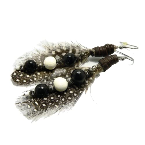 Boucles d'oreilles pendantes femmes noir blanc aux finitions soin