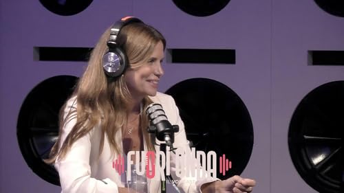 『Filippa Lagerback: «È la prima volta che riesco a parlare della morte di mia madre senza che mi si rompa la voce» EP. 13』のカバーアート