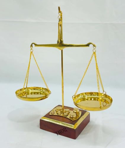 Báscula tradicional de latón con balanza decorativa miniatura 2