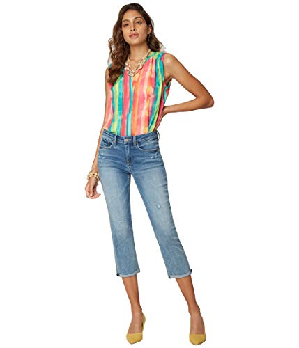 NYDJ Chloe Capri Jeans with Raw Cuffs in Sandspur Sandspur 8