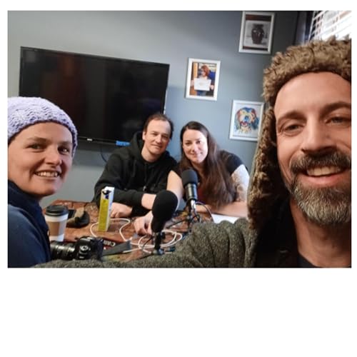 Big Families, Hard Workers, Artists- Melissa and Corey Hardin and Kitchen and Dennis Dalelio: Ep. 66 S2 copertina