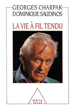 Paperback La Vie à fil tendu [French] Book