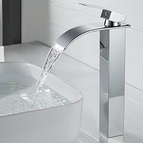 kisimixer Moderne Robinet Lavabo Cascade Haut, Design Elégant Robinet Salle de Bain Cascade, Haut Mitigeur Monocommande Lavabo en Laiton, Eau Chaude et Froide Disponible, Robinetterie Cascade Chromé