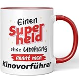 JUNIWORDS Tasse, Einen Superhelden ohne Umhang nennt man Kinovorführer, Rot (7526150)