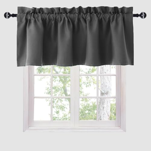 Cortinas opacas gris oscuro con aislamiento térmico para cocina 2