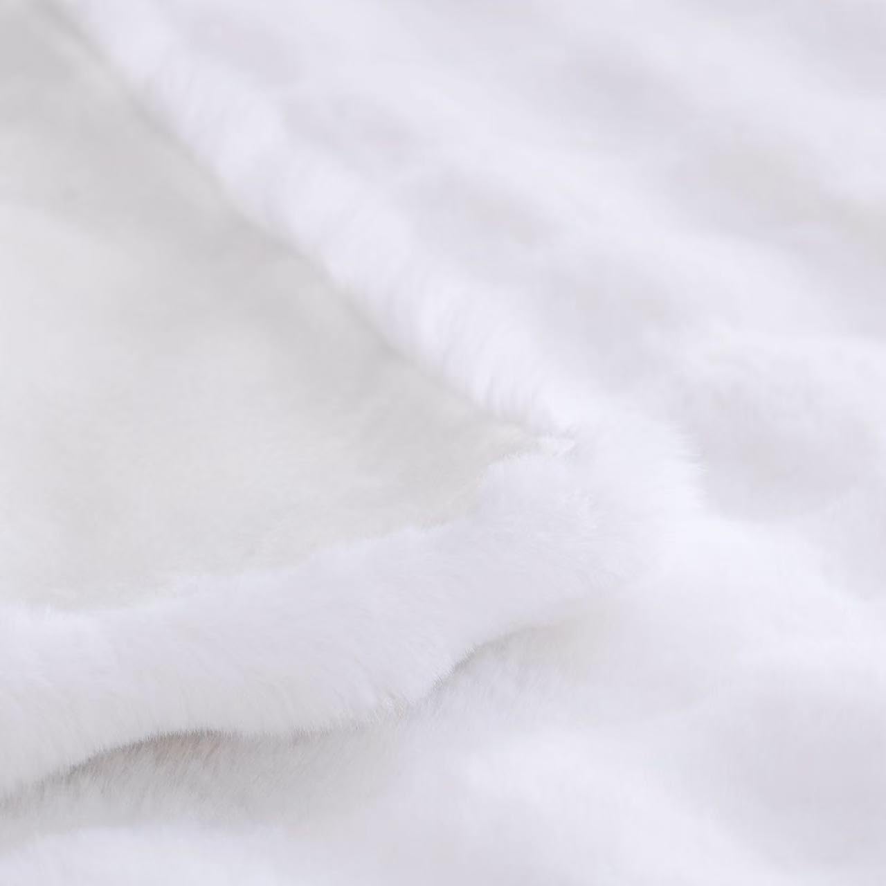 White Faux Fur Throw Blanket, 50 x 60 Bubble Textured Plush Blanket for Couch, Soft Decorative Throw with Flannel Backing, Cozy Machine Washable Blanket for Sofa, Bed, Chair