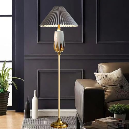 Lámpara de pie de lujo europeo con iluminación LED ornamental para villas y hoteles