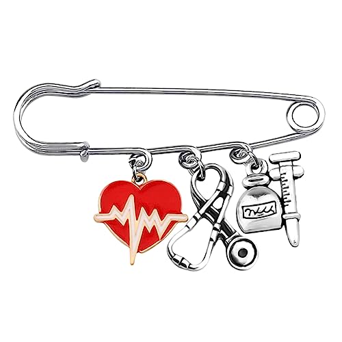 Broches de médico y estetoscopios para enfermeras en ropa laboral
