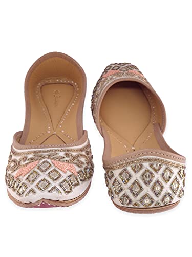 Women's Marguerite Daisy Gold Genuine Soft Leather Embroidered Jutis | Bite and Pinch Free Jutti | Punjabi Formal Juttis | Girl's Indian Wedding Flat Ladies Mojari | Formal Ethnic Juti |3