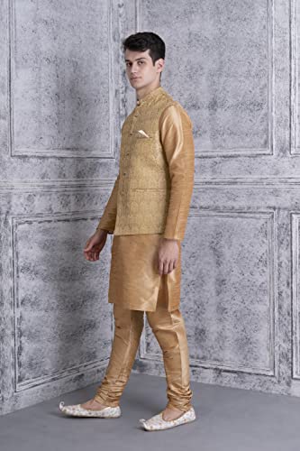 Image of Ethluxis Men's Silk Blend Kurta Set