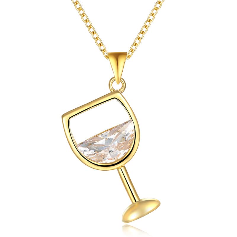 Collier long zircon anti-ternissement pour sublimer les peaux sensibles