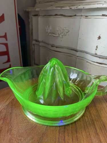 アンティーク ディプレッション グラス マッキー社 ウラン ガラス リーマーのサムネイル