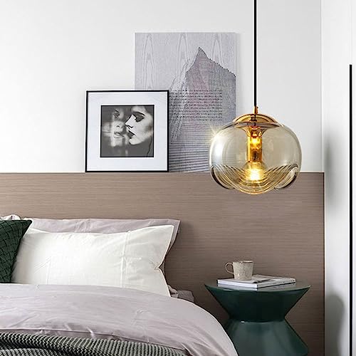 Porche et balcon illuminés par une suspension en verre design - 5