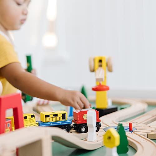 Melissa & Doug 96044 Wooden Railway Set, 130 Pieces - Wooden Train Set thumb #10