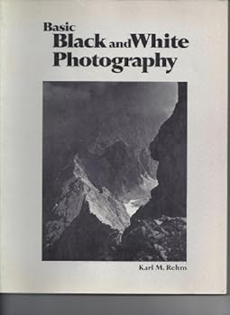 Paperback Basic black and white photography Book