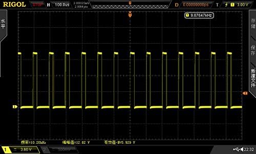 Oscilloscope display showing a square wave output with a frequency of 10.20 kHz.