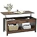 RELAX4LIFE Table de Salon Basse avec Plateau Relevable, Table Basse Moderne avec Compartiment Caché et 2 Étagères Ouvertes, Table Basse Rectanculaire avec 4 Pieds en Bois(Style 2, Marron)