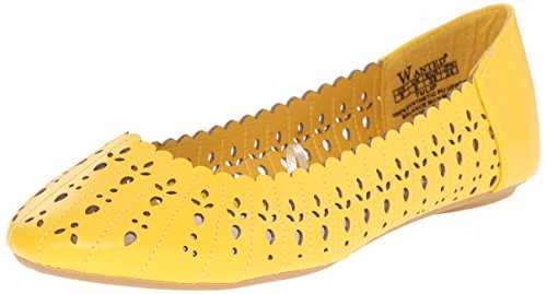 Wanted Shoes Women's Tulip Ballet Flat