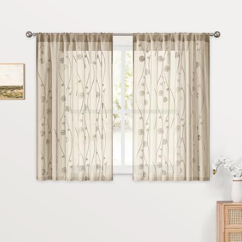 HOMEIDEAS - Cortinas transparentes de cocina de 132.08 x 114.3 cm de largo, 2 paneles de línea ondulada bordada beige con patrón en espiral, cortinas cortas para recámara,...