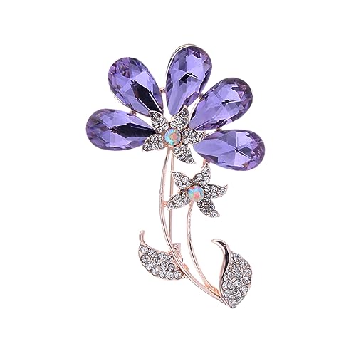 Pin de fleur en strass pour femmes sublimez une tenue simple instantanément