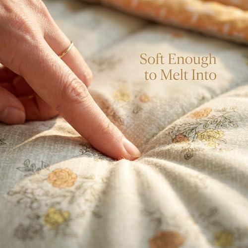 Image of VAS COLLECTIONS Feather Cotton Reversible AC Comforter for Double Bed | Super Soft 220 GSM Quilt /Duvet /Dohar | Lightweight All-Season Comforter | 90 x 100 Inches (1 Piece), Mustard