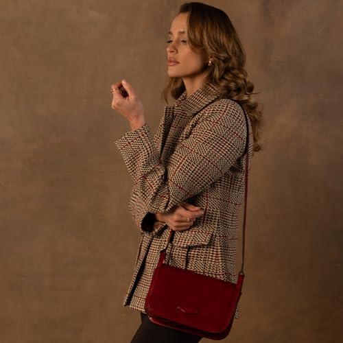 Image of Time Resistance Leather Crossbody Bag - Messenger Bag with Magnetic Closure - Leather Handbag Purse for Women