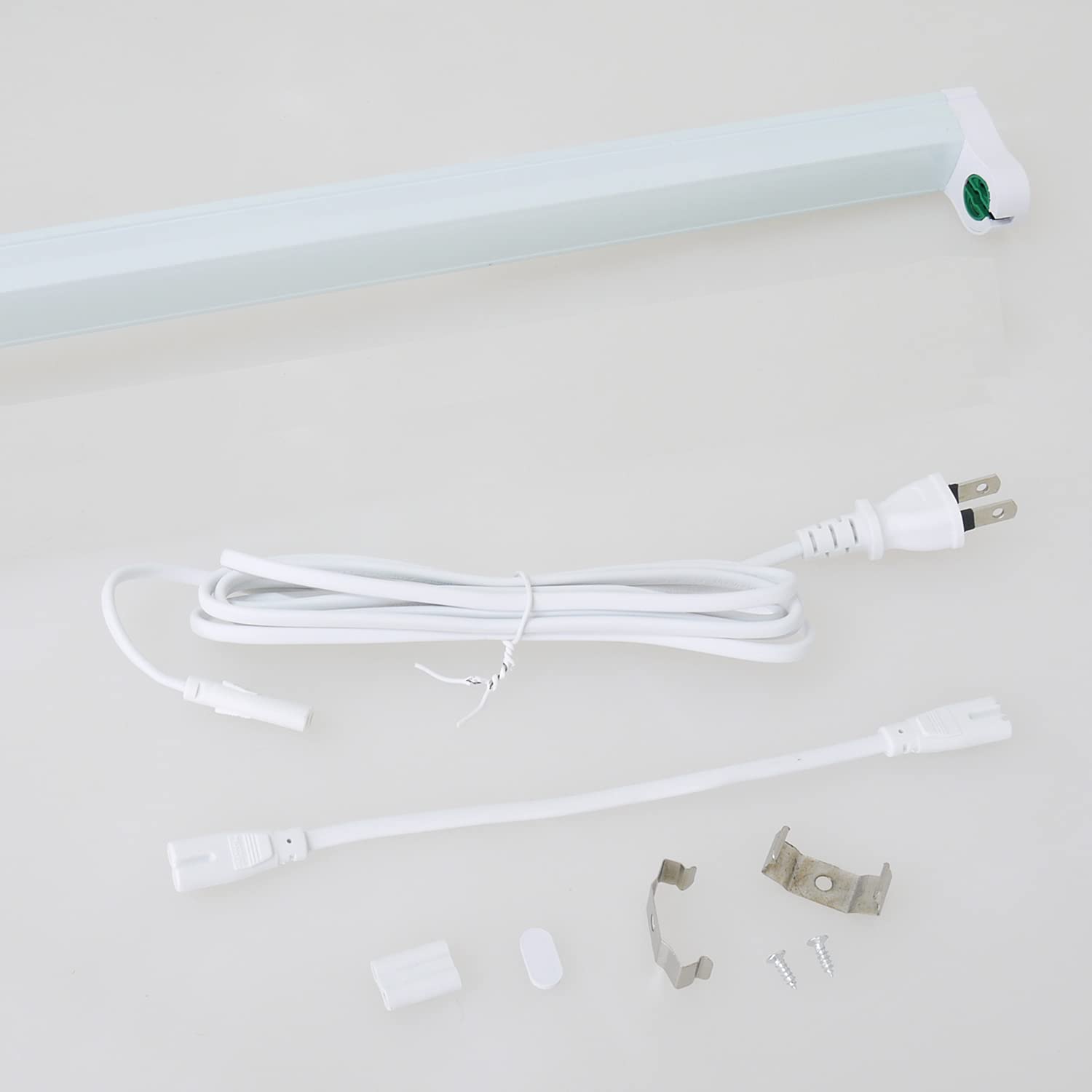 Amazon | 【ACコンセントに差込む電源コード付きで配線工事不要】LED