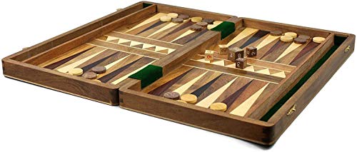 4 dadi in legno (2 chiari e 2 scuri) e 1 dado in legno per raddoppiare.