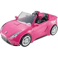 Barbie-Puppe und Auto,