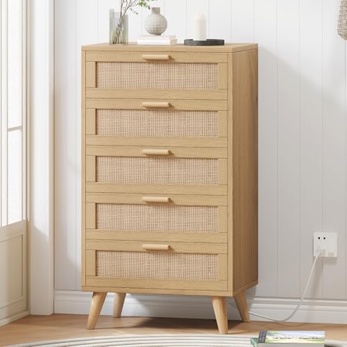 Rovaurx Modern 5 Drawer Dresser for Bedroom, 42.7' Tall Rattan Chest of Dressers with Charging Station, Dresser Chest with Wooden Handles, Beside Table for Closet, Living Room and Entryway, Natural