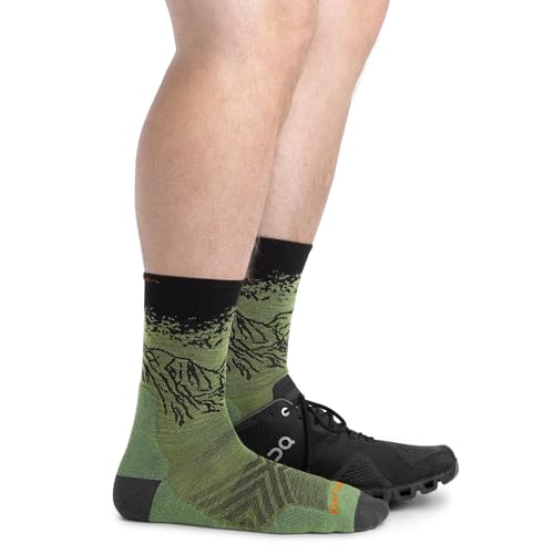 Darn Tough Vermont Micro-Crew Men's Running Socks, Vert - Ultra-Lightweight Cushioned Socks for Men, Style 10663