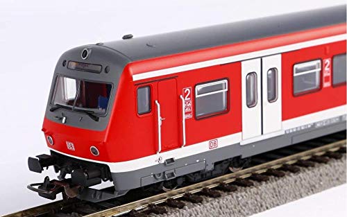 Wagon S-Bahn x-Wg Piko 58507 pour recréer l'ambiance des gares urbaines allemandes époque V