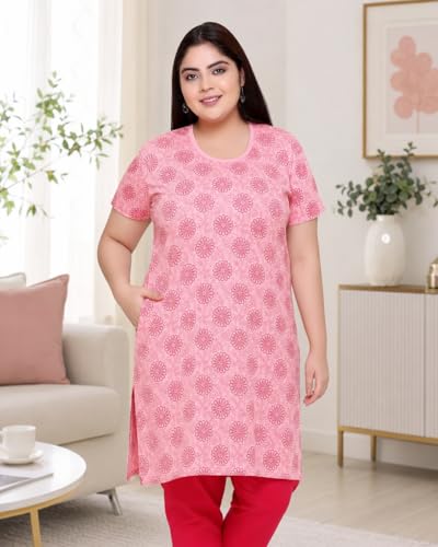 Image of In Love Women's All-Over Printed Cotton Plus Size Longline T-Shirt with Pockets
