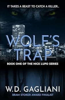 Paperback Wolf's Trap (Nick Lupo) Book