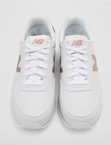 Image of New Balance Women 720 Sneaker