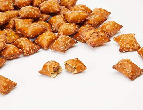 Kirkland Signature Peanut Butter Filled Pretzels Nuggets 1.56kg | | Packaging may vary